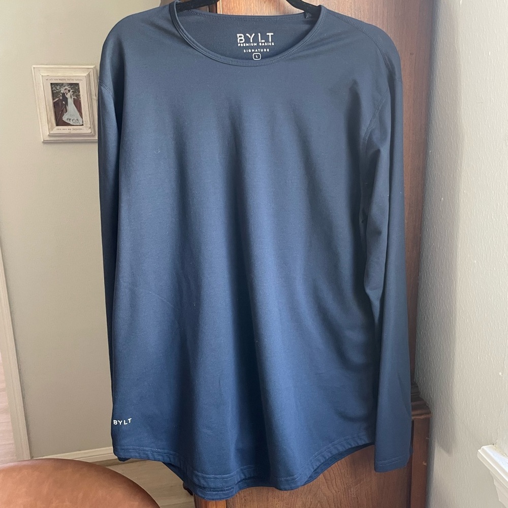 BYLT Men's Navy Blue Long Sleeve Shirt size large